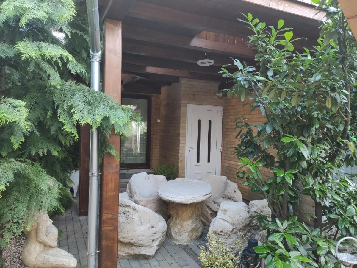 Bpr P3 Lodge Apartment With A/C Будапеща Екстериор снимка