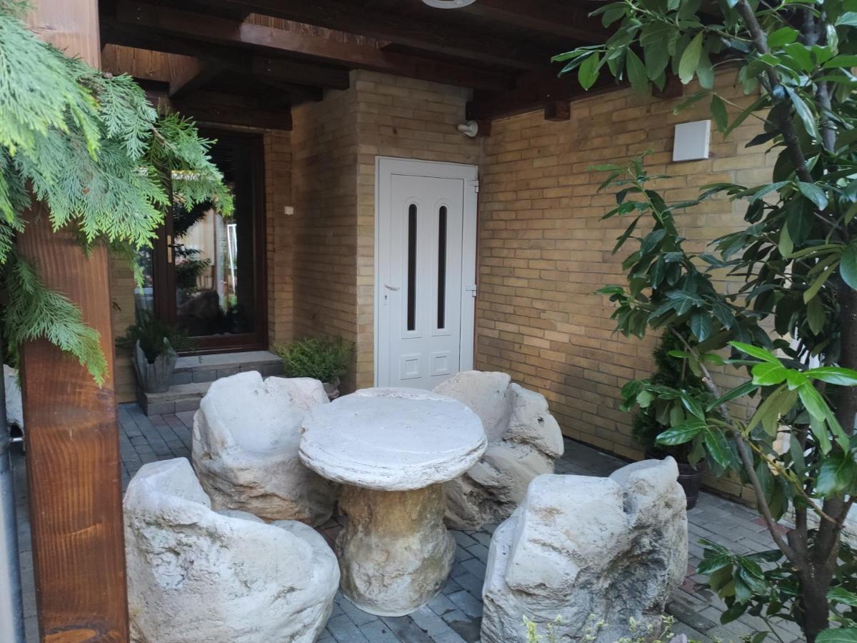 Bpr P3 Lodge Apartment With A/C Будапеща Екстериор снимка